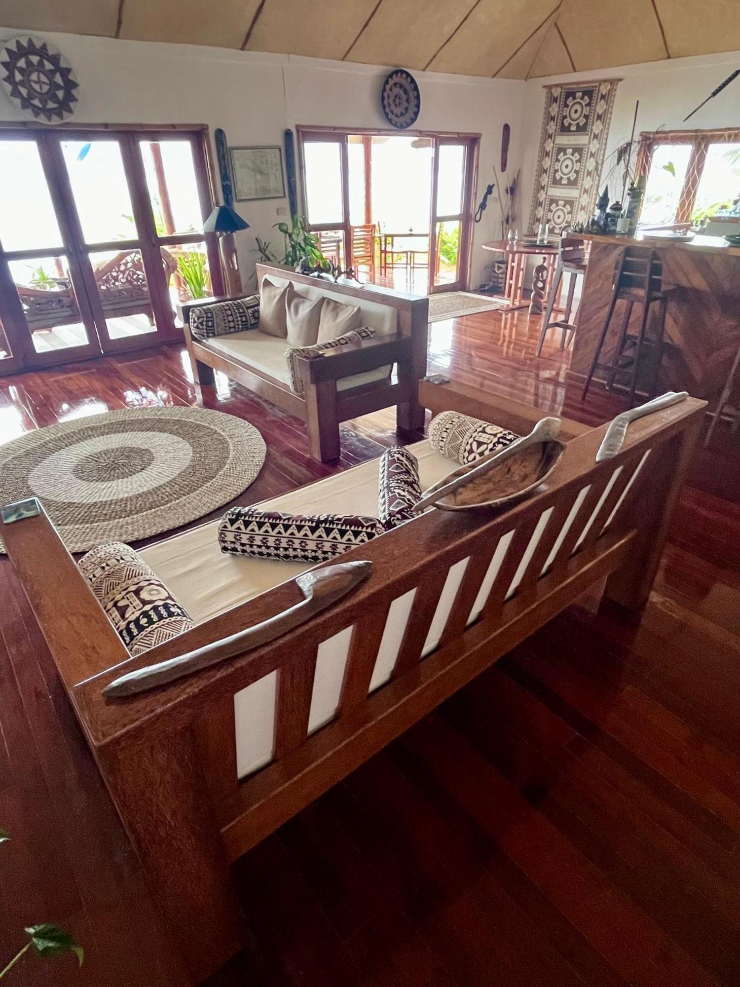 Naveria Heights Lodge Savusavu Esterno foto