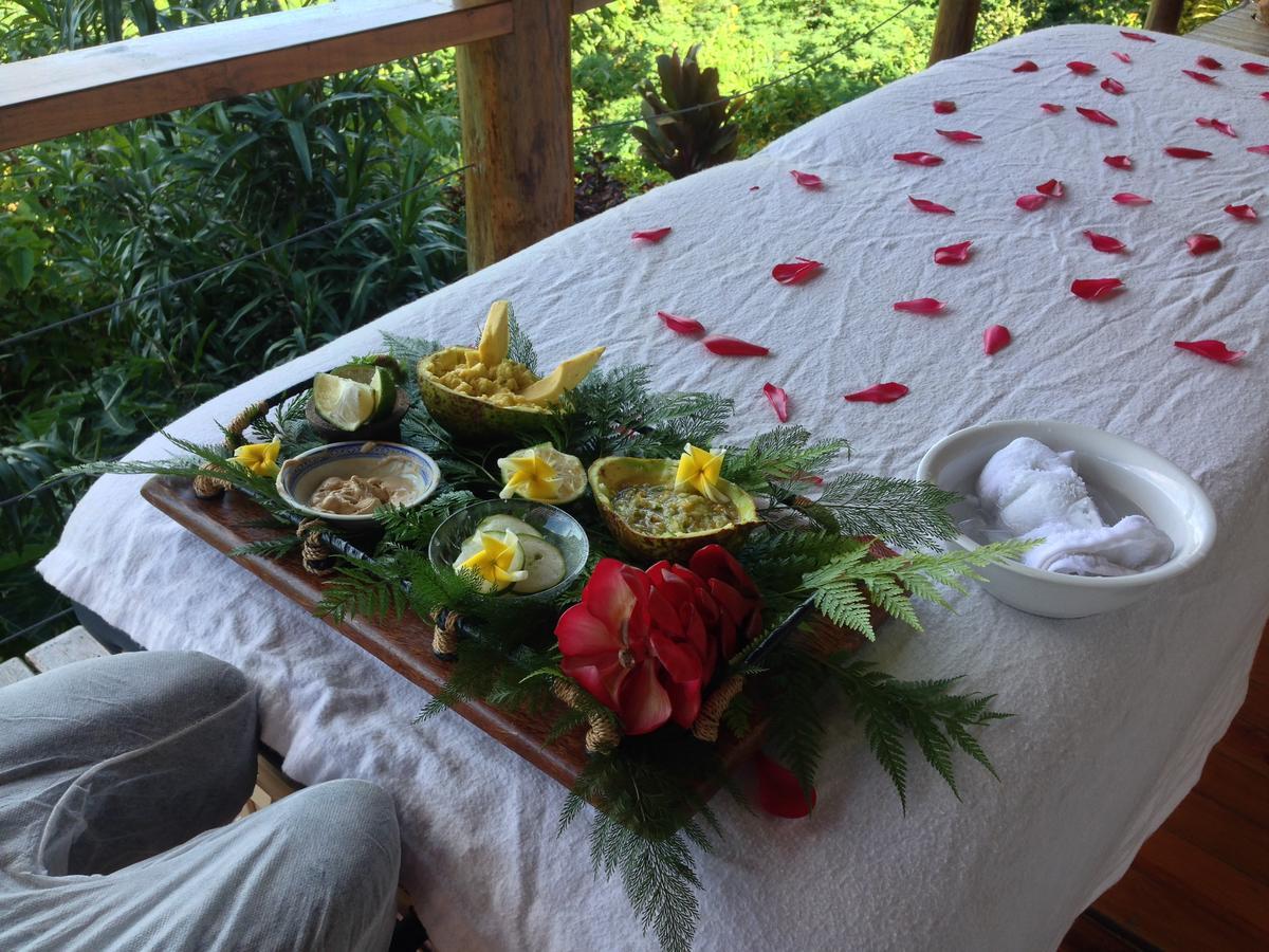 Naveria Heights Lodge Savusavu Esterno foto