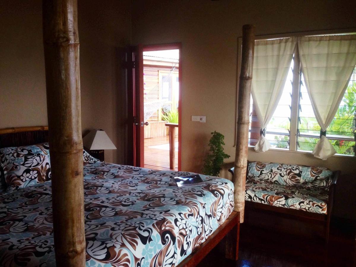 Naveria Heights Lodge Savusavu Esterno foto