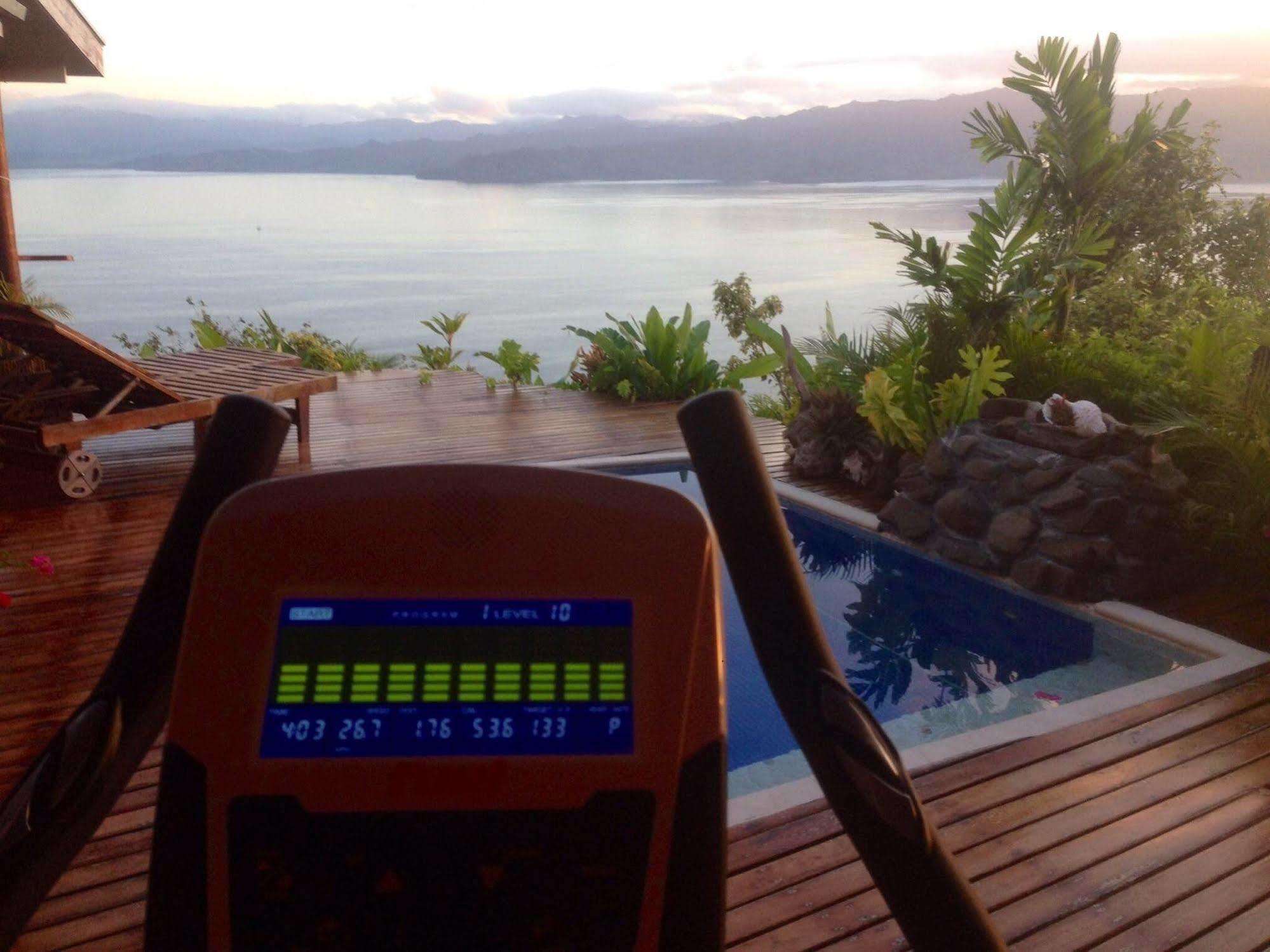 Naveria Heights Lodge Savusavu Esterno foto