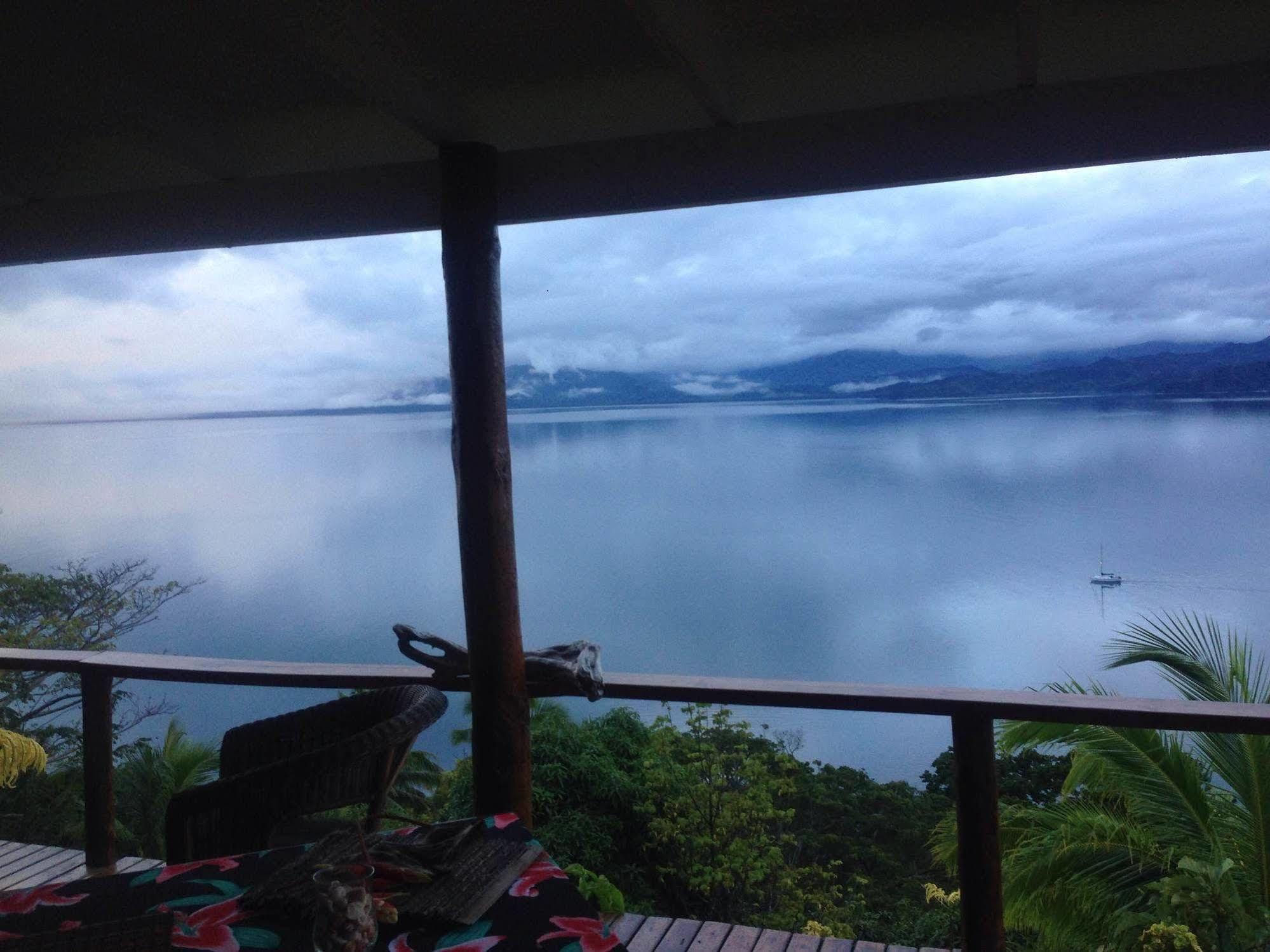 Naveria Heights Lodge Savusavu Esterno foto